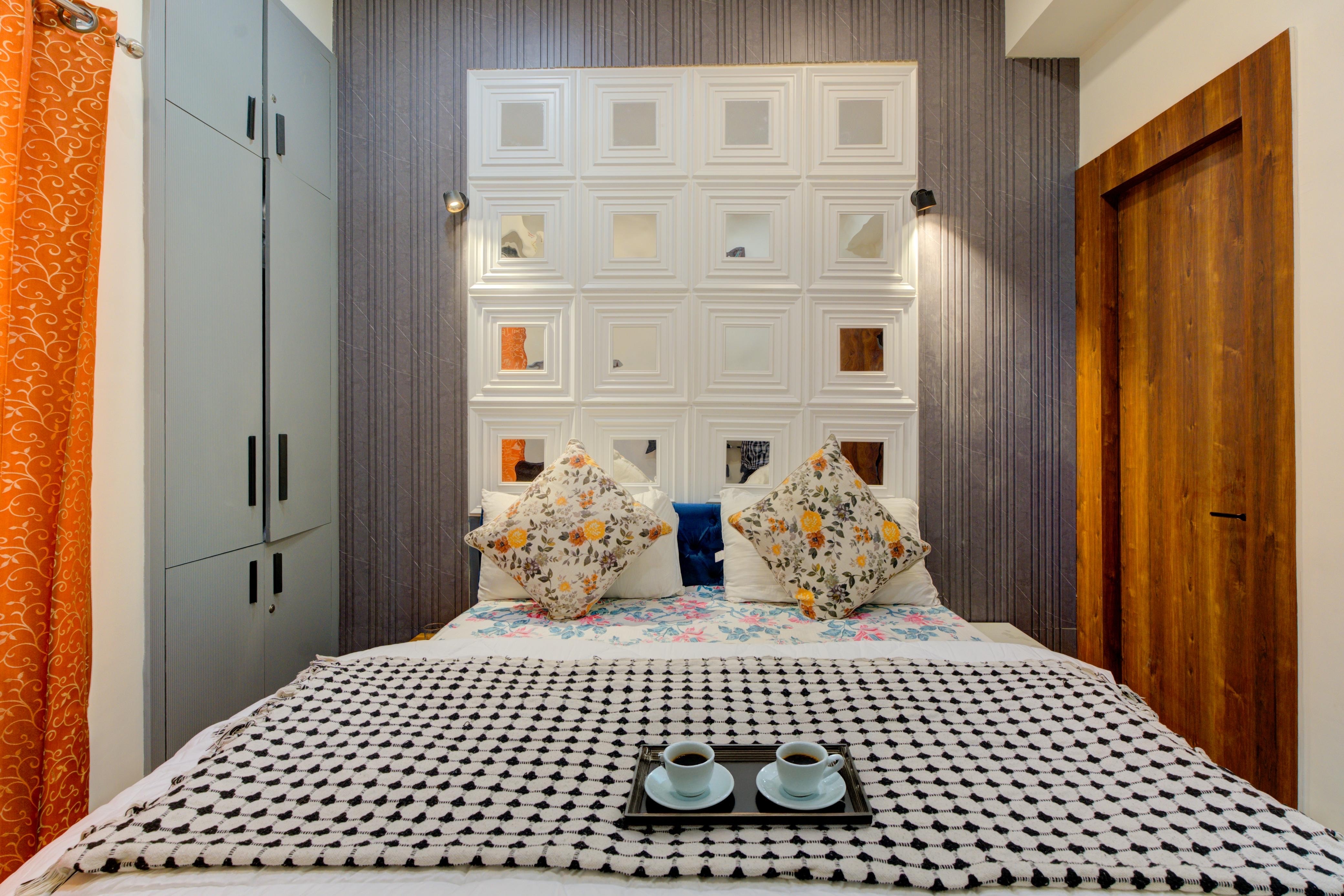 1bhk with jacuzzi - Tap to explore photos