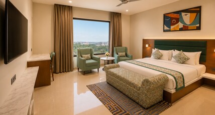 Hotel The Crown Inn Room Type - Premium Room with City View