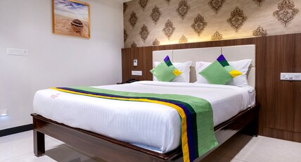 Treebo Rushi Grand, 1 Km To Rushikonda Beach Room Type - Standard Room