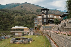 Hotel Himani Hill View Retreat, Palampur