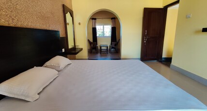 New Shankar International Room Type - Deluxe Sea View AC With WiFI 1st Flr