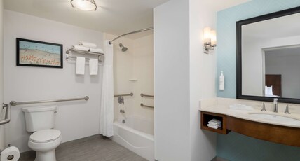 Hilton Garden Inn Daytona Beach Oceanfront Room Type - 1KG MOB HEAR ACCESS W TB