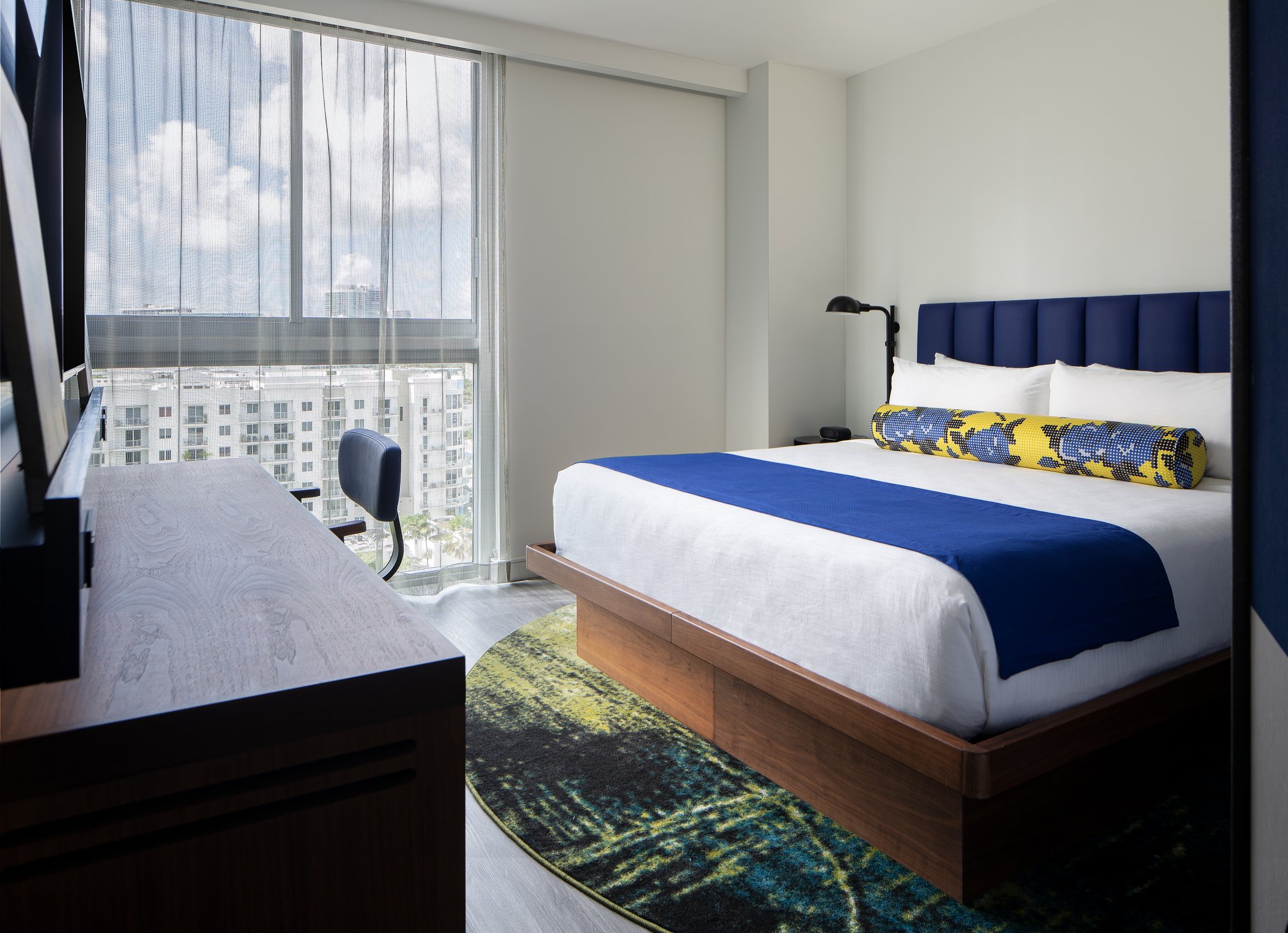 Hotel Indigo - Miami Brickell - Tap to explore photos