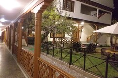 Hotel Kang Lha Chen Leh
