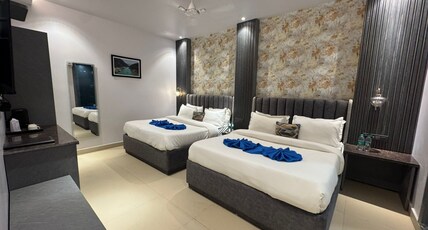 Hotel Azul Ganga @ 200m from ISBT Rishikesh Room Type - Family Room