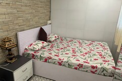 1Bedroom hall apt near sea Bandra