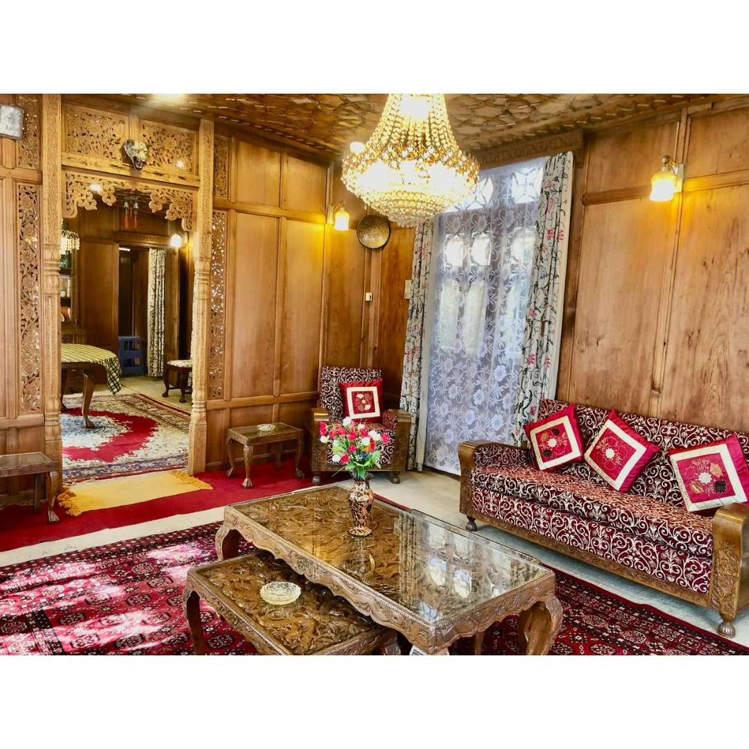 Azad Palace Group of Houseboats - Tap to explore photos