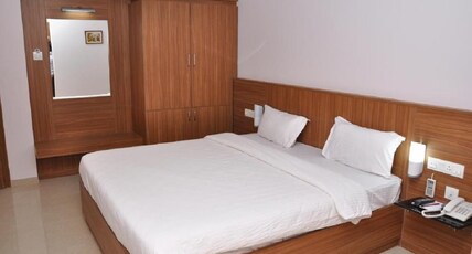 Hotel Chenduran park Room Type - Executive Room