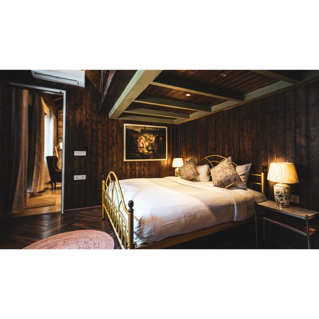The Silverton Chalet | Entire 3BHK Luxe Cottage - Tap to explore photos
