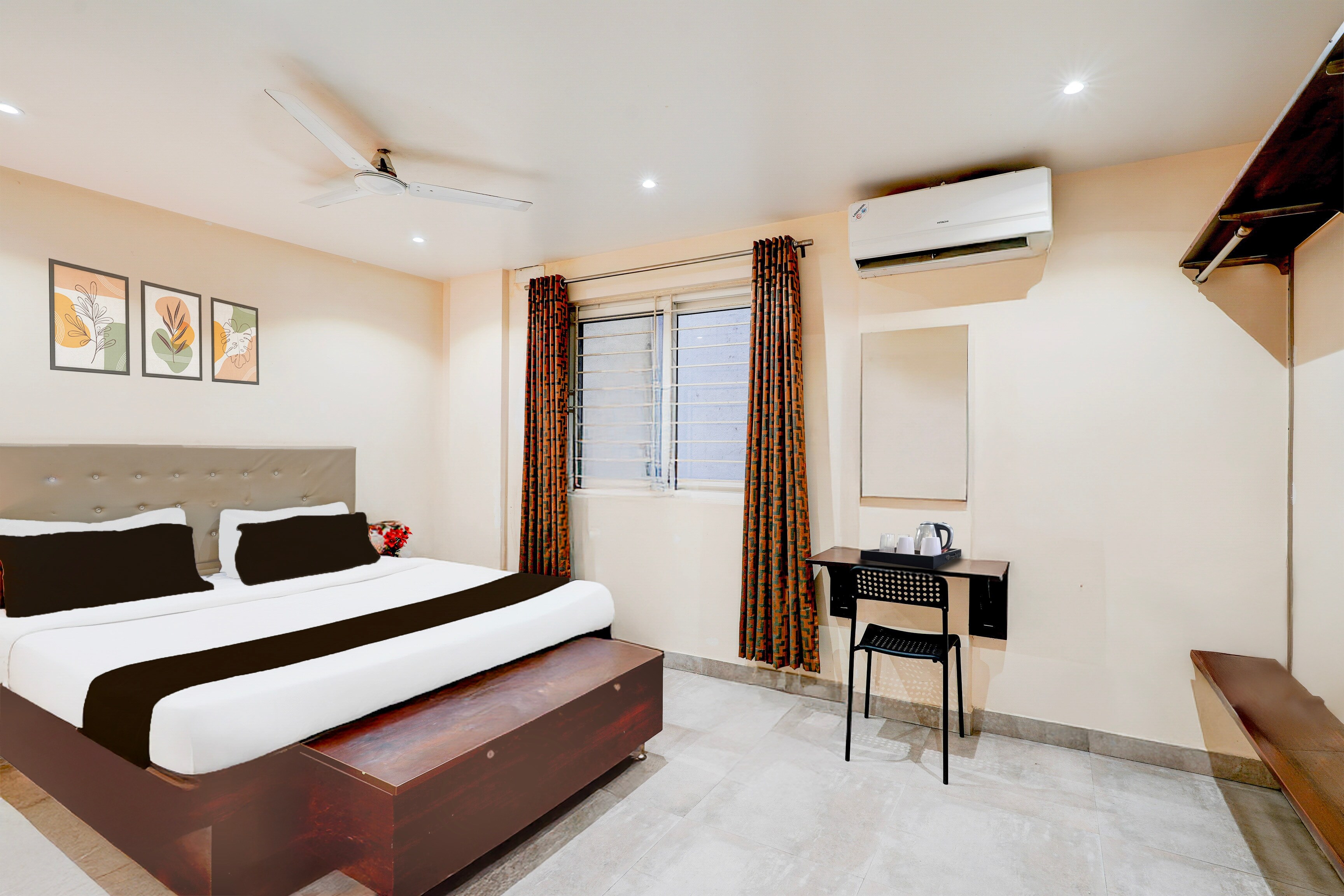Super Hotel O Koramangala Near Sony Signal - Tap to explore photos