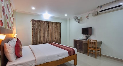 Ministers kourt Room Type - Deluxe Double Non AC Room Ministers kourt Room Type - Deluxe Double Non AC Room