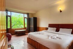 Hostelam The Mountain Story Manali