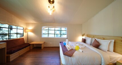 Treetop Glamps - Mussoorie Room Type - DAWN-Forest View Room