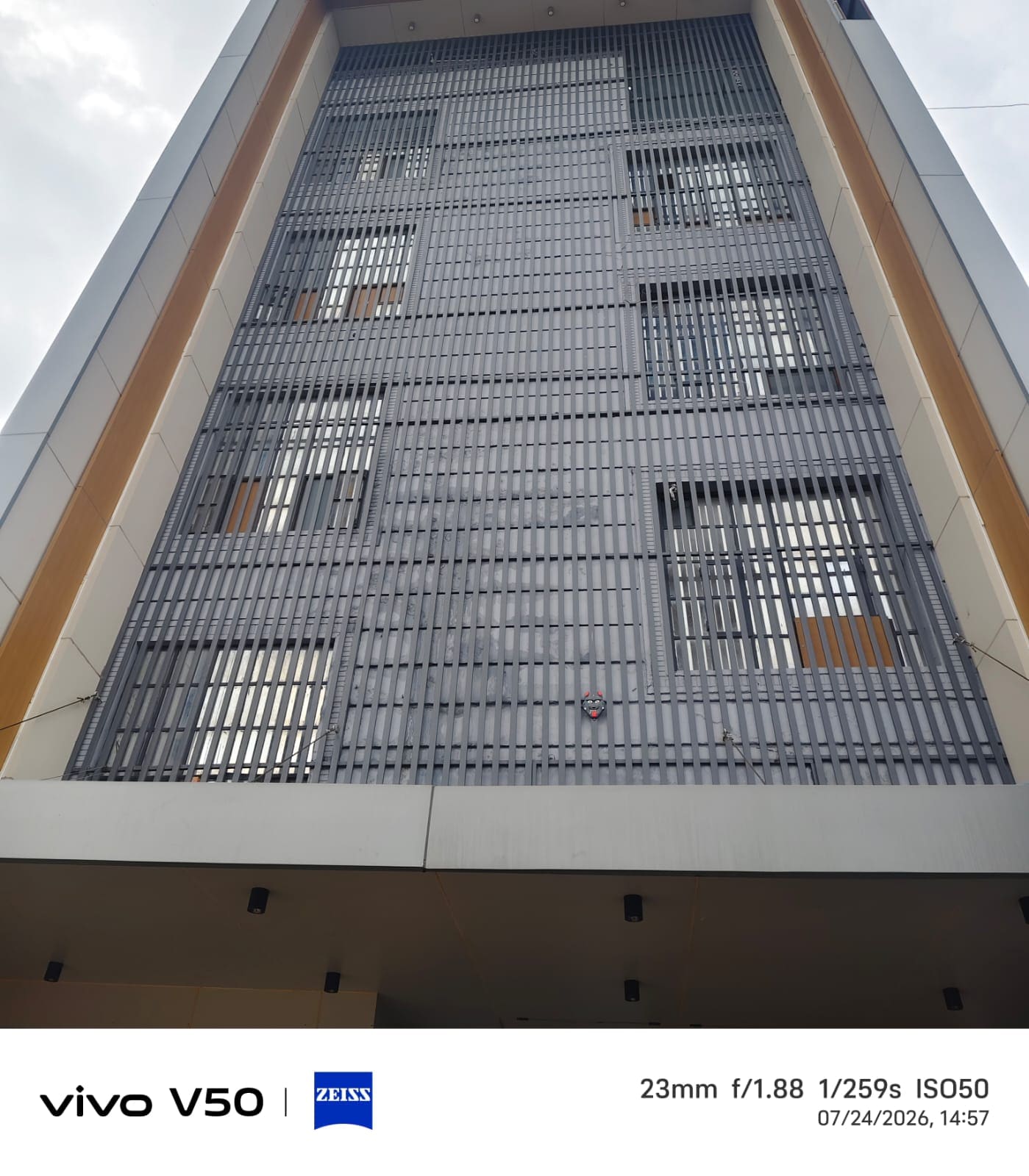 Hotel Kasa Stays Near DTU Rohini - Tap to explore photos