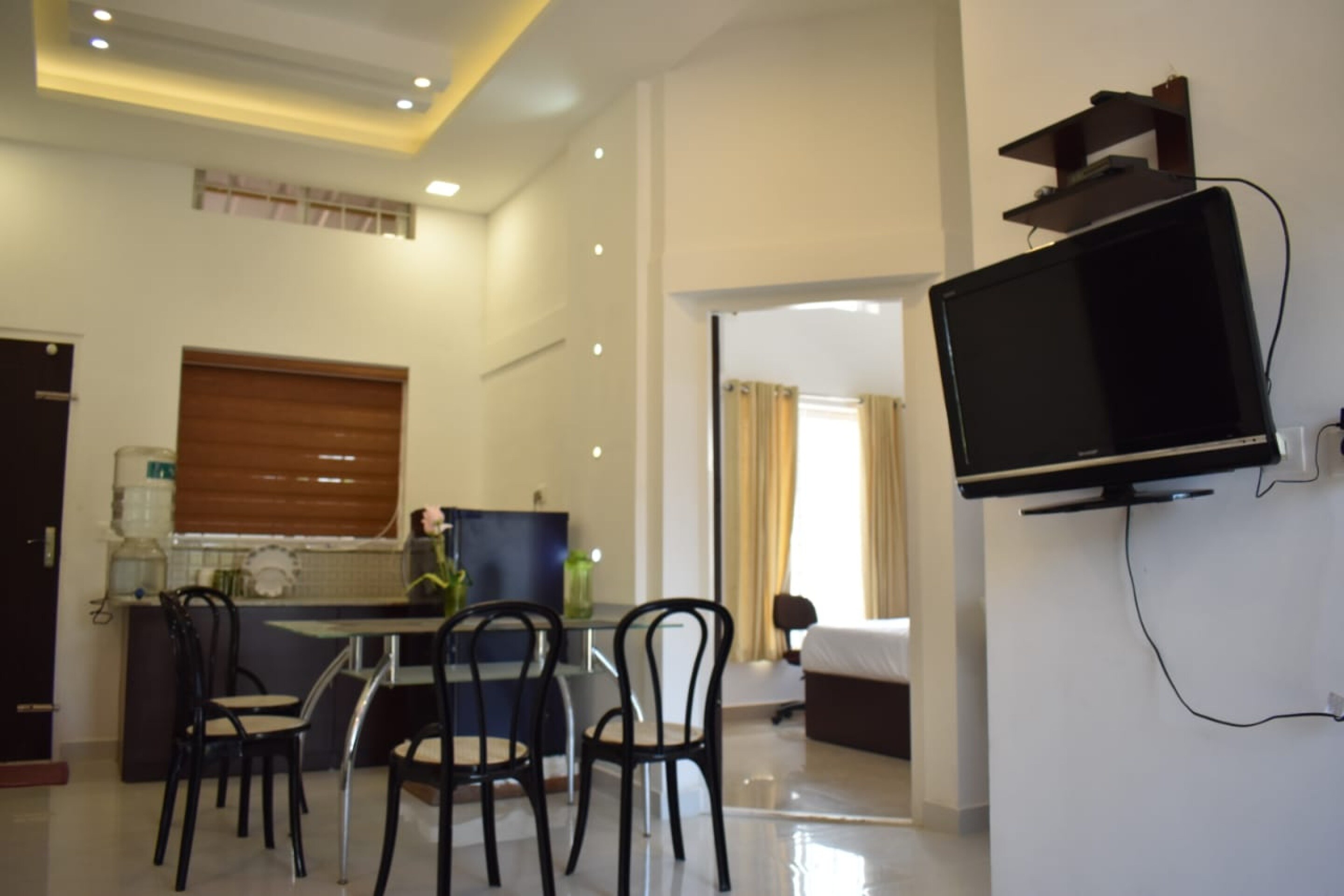 Hotel O Home Homeplus Summer Club bhk Peaceful Nature Munnar - Tap to explore photos