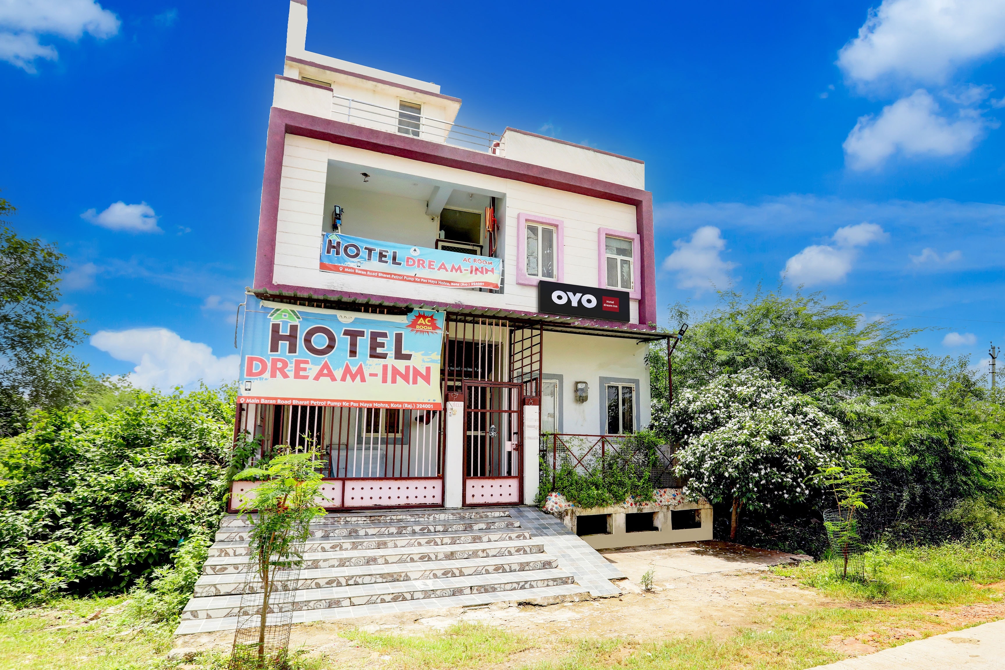 Hotel O Dream Inn - Tap to explore photos
