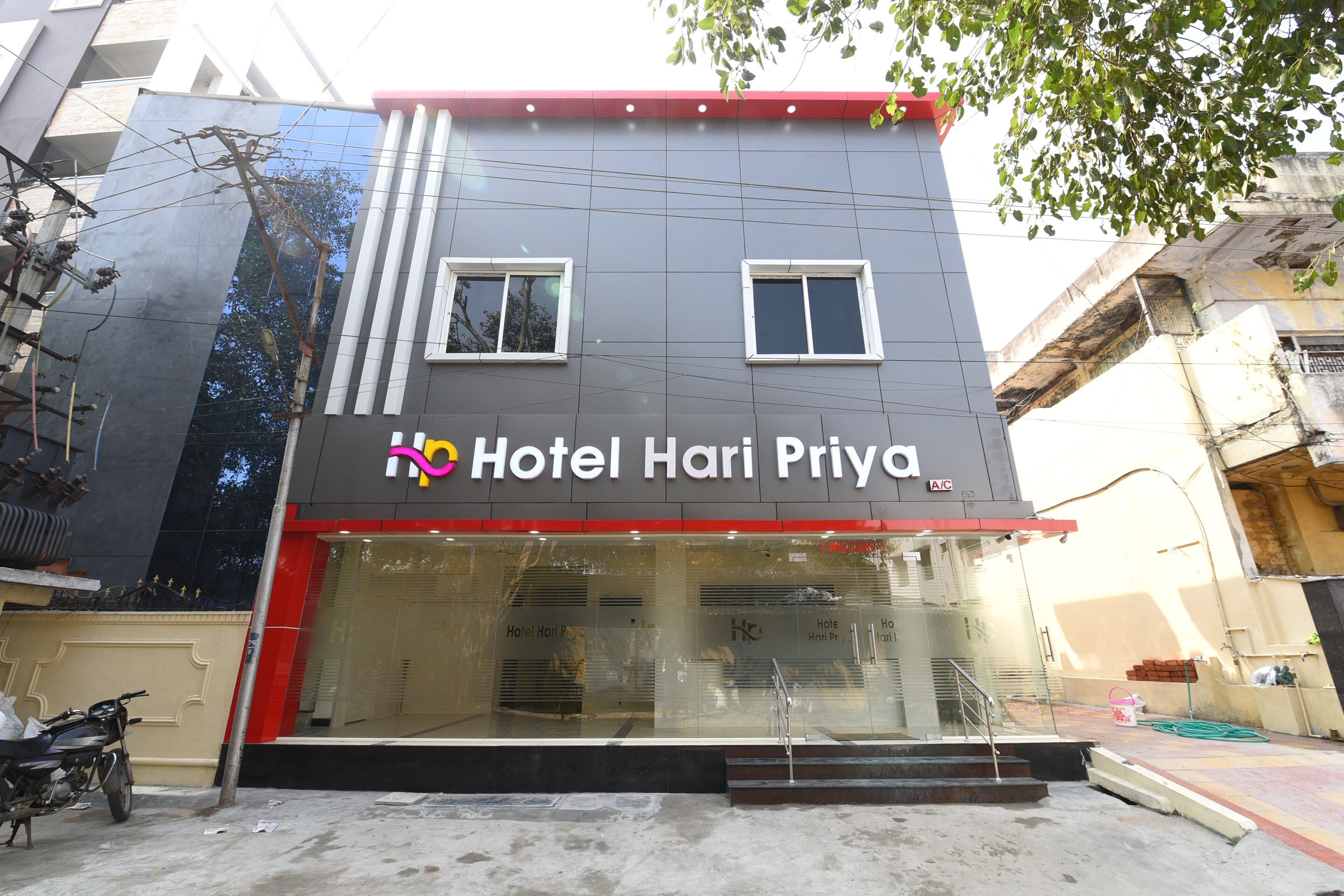 Hotel O Haripriya - Tap to explore photos
