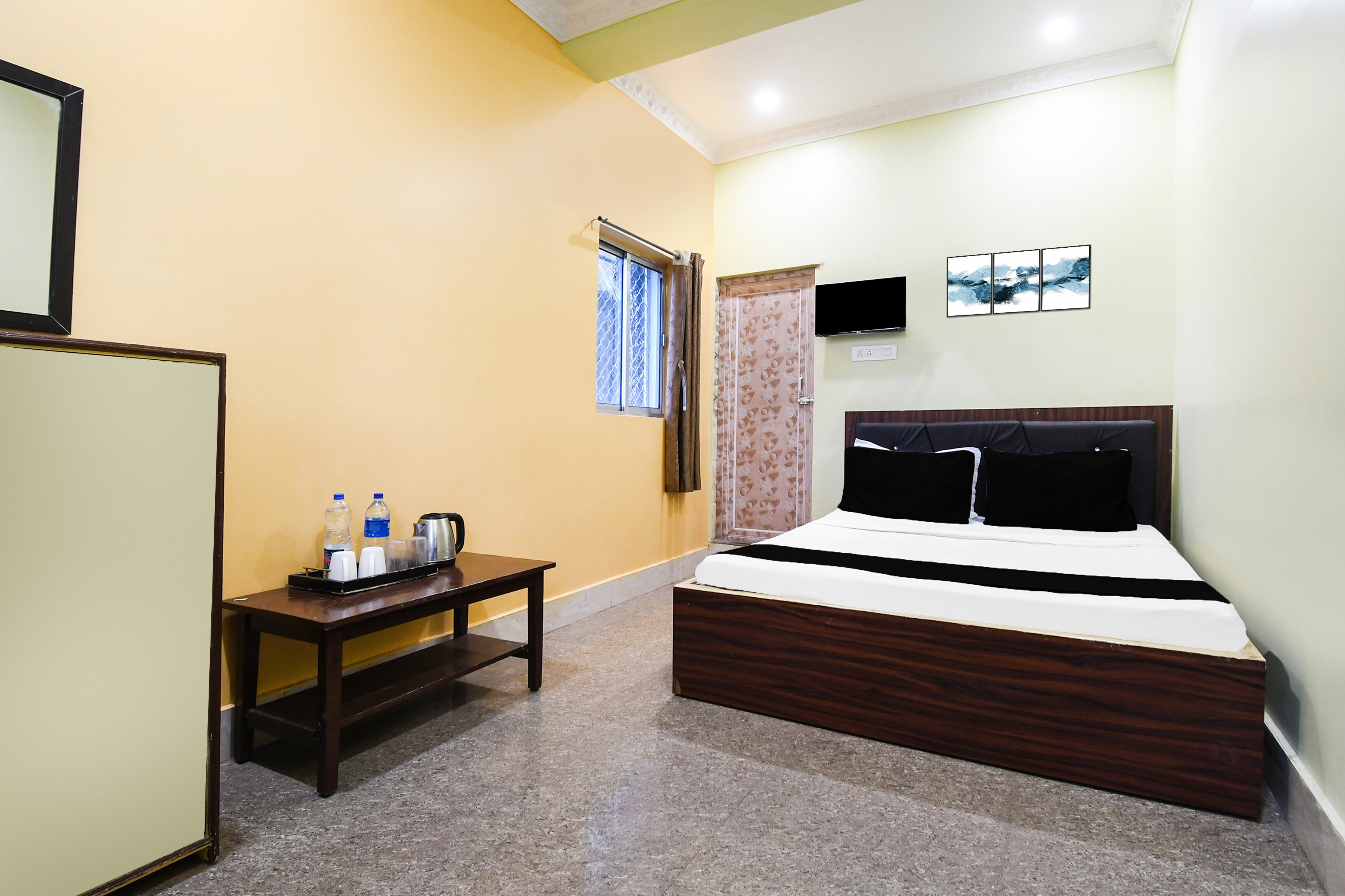 Hotel O Ananga Lodge - Tap to explore photos