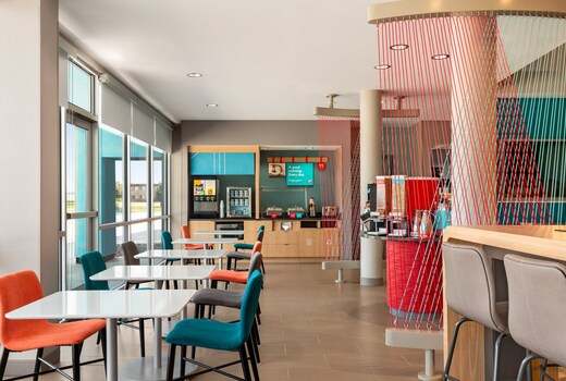 avid hotels BOSTON LOGAN AIRPORT - REVERE, an IHG hotel