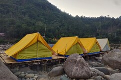River-Paradise Camps