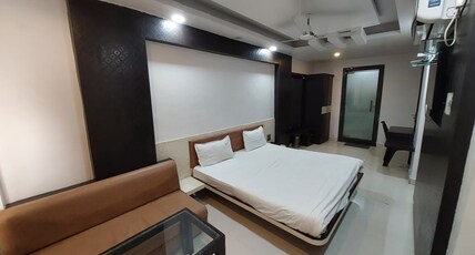 Hotel Shree Kishan Palace Room Type - Deluxe double room