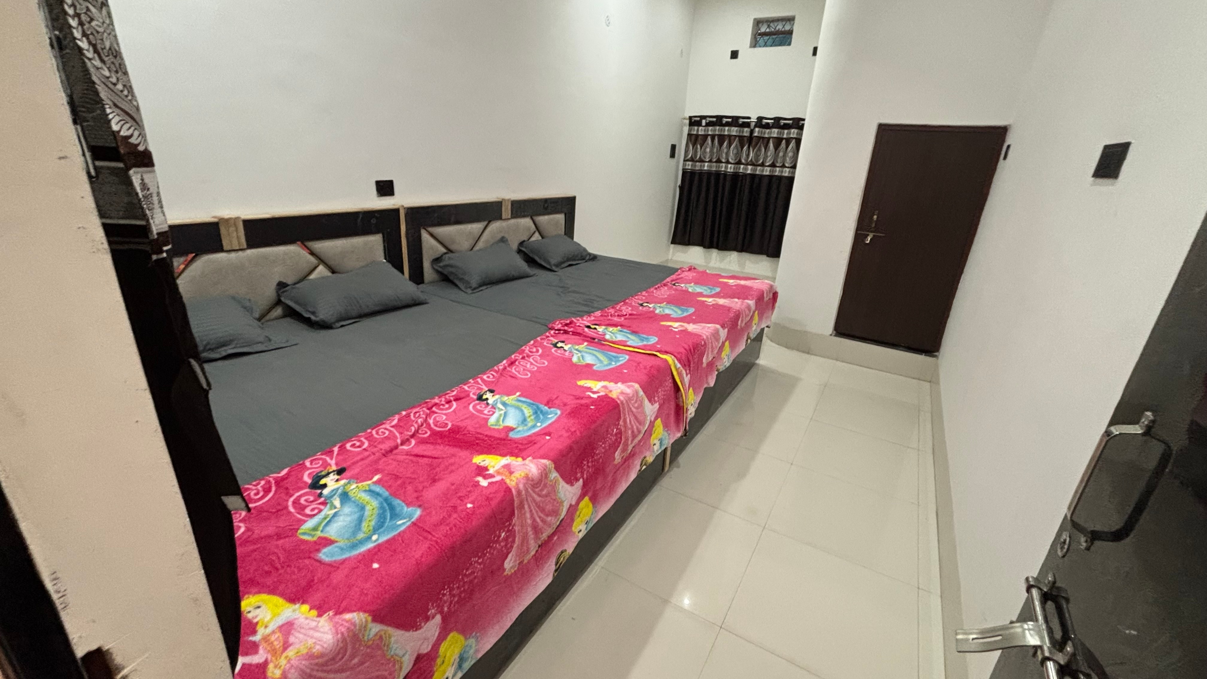 HOTEL SHREE RASAL AND MARRIAGE GARDEN - Tap to explore photos