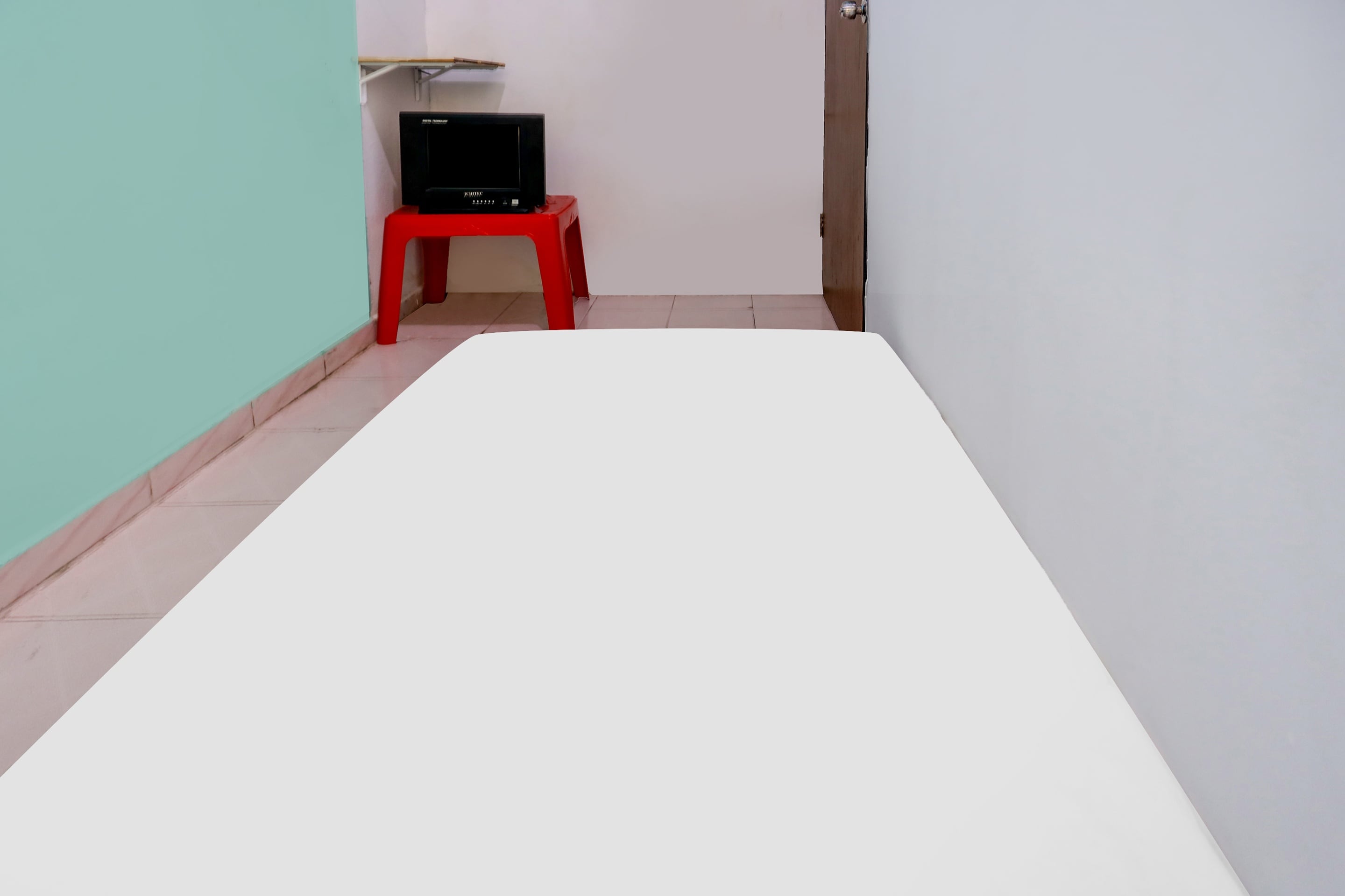Hotel O Ririn Homestay - Tap to explore photos