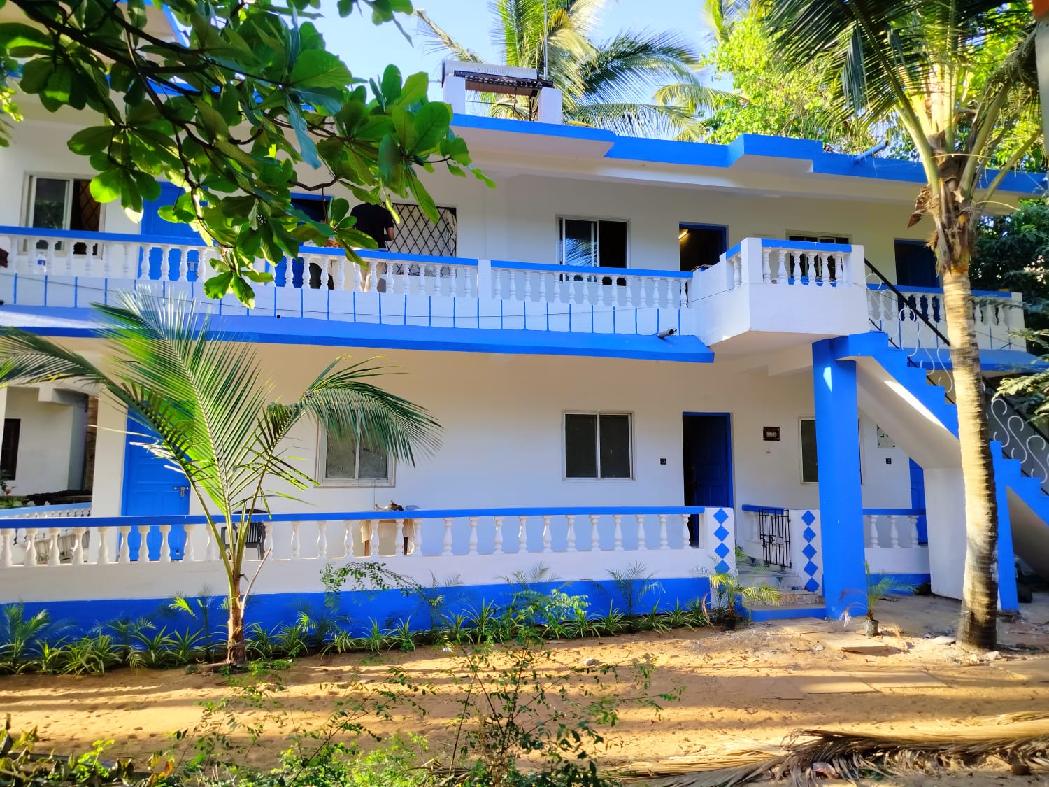 Sera's Guest House - Tap to explore photos