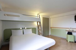 ibis budget Tarbes