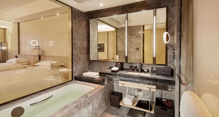 Hilton Suzhou Room Type - KING GUEST ROOM