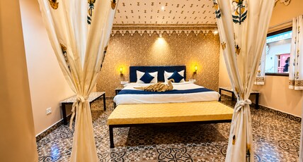 Blue Heaven Resort Jaipur Room Type - Luxurious Tent Rooms