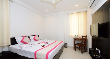 Hotel Life Inn Room Type - Super Deluxe Room