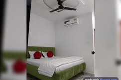 Rooms of Spot On Hotel Blue Star