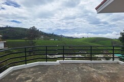 LexStays at Anughraha Home Coonoor