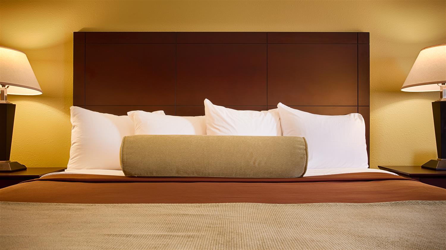 Best Western Plus Executive Inn - Tap to explore photos