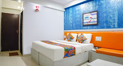 FabHotel Backstreet Room Type - Suite Room