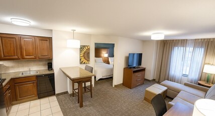 Staybridge Suites Elkhart Room Type - 1 King 1 Bedroom Suite