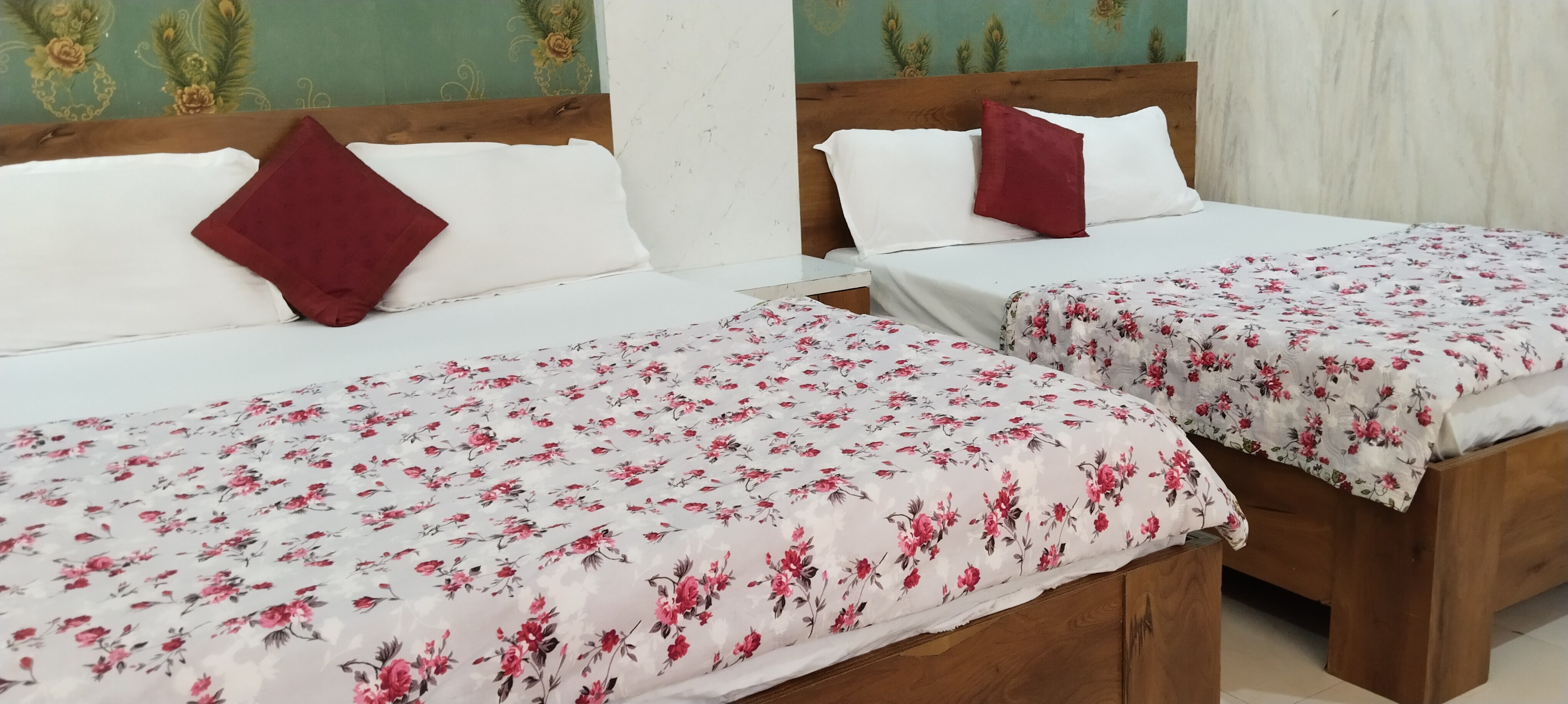 HOTEL GURU KALGIDHAR RESIDENCY - Tap to explore photos