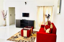 Palm 2BHK Luxury Suites & Service Apartments