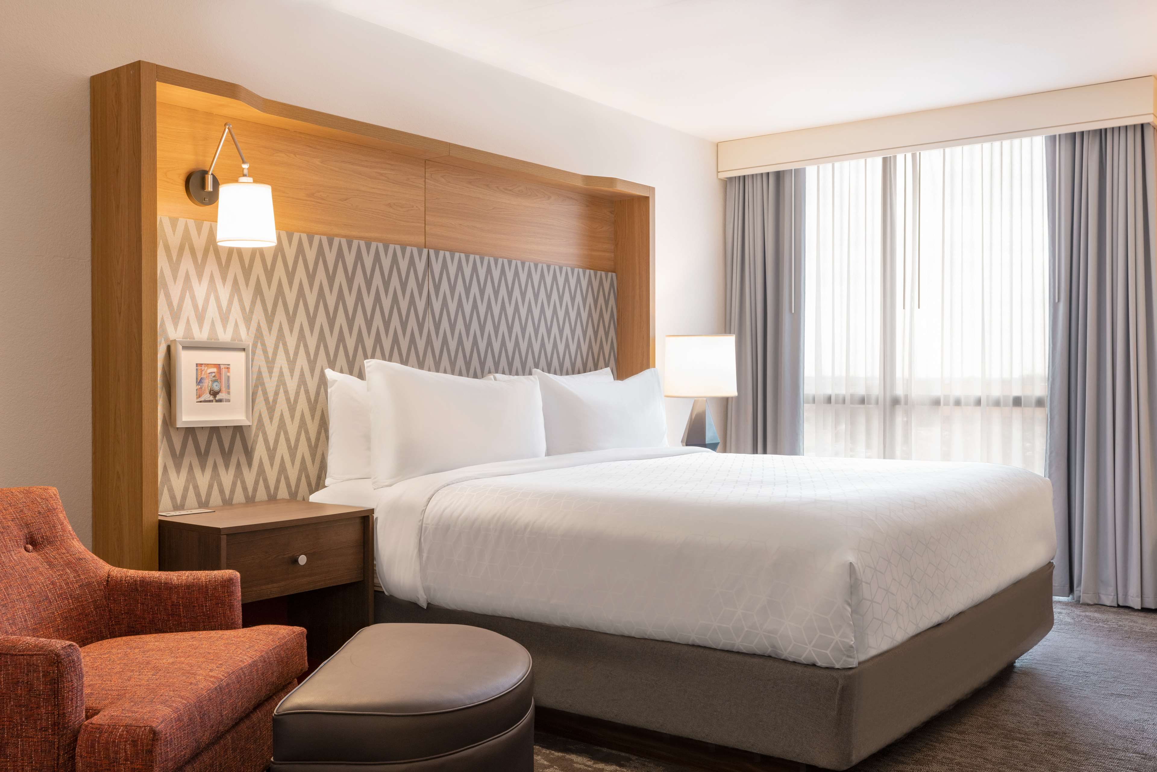 DoubleTree by Hilton Fort Worth South - Tap to explore photos
