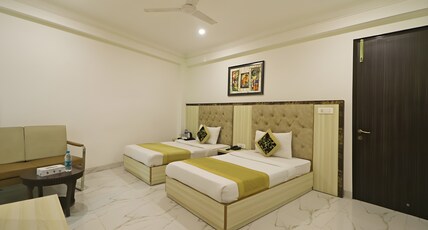 Hotel Apple Park Room Type - Twin Room With City View (2 Single Beds)