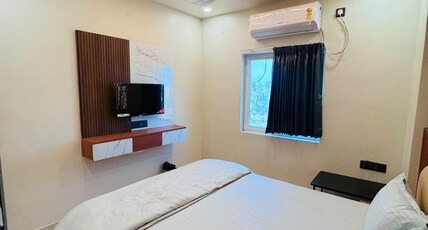 THARUN ELITE Room Type - Deluxe Ac Room