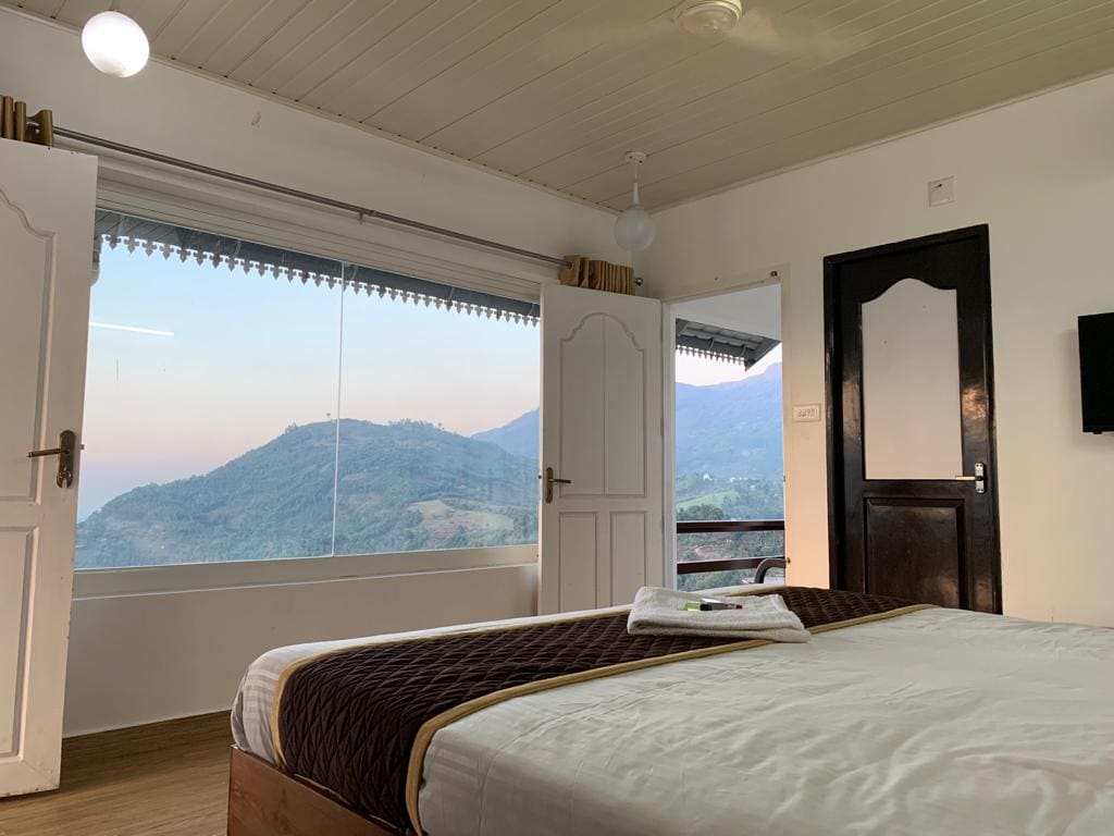 cheeni hills resort kanthalloor - Tap to explore photos