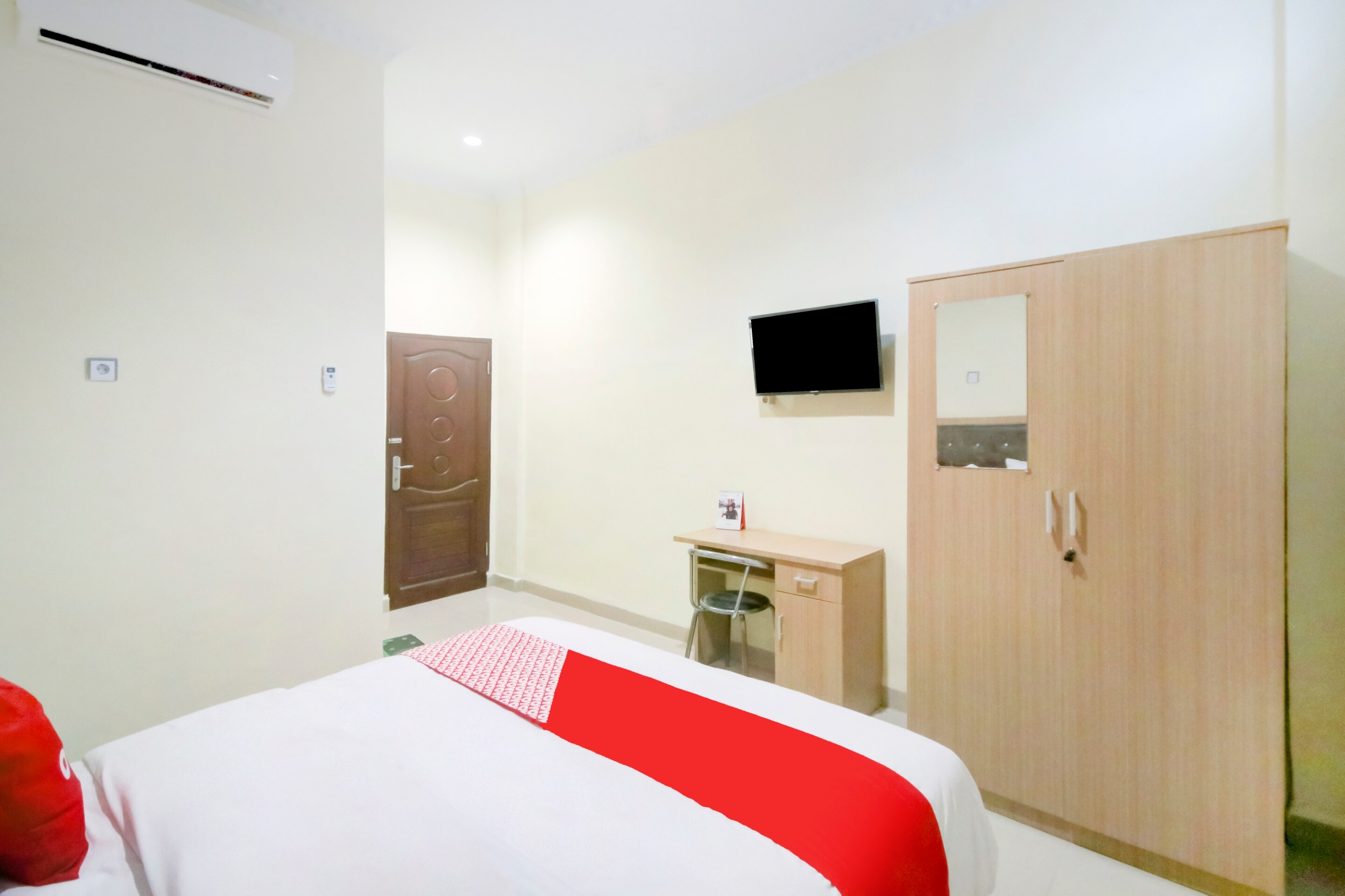 Hotel O 252 Homestay - Tap to explore photos