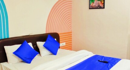 Hotel Krishna Inn Motera Room Type - Deluxe Room