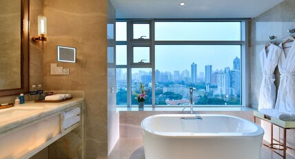 Radisson Collection Hotel Xing Guo Shanghai Room Type - Collection Business Class Room Radisson Collection Hotel Xing Guo Shanghai Room Type - Collection Business Class Room