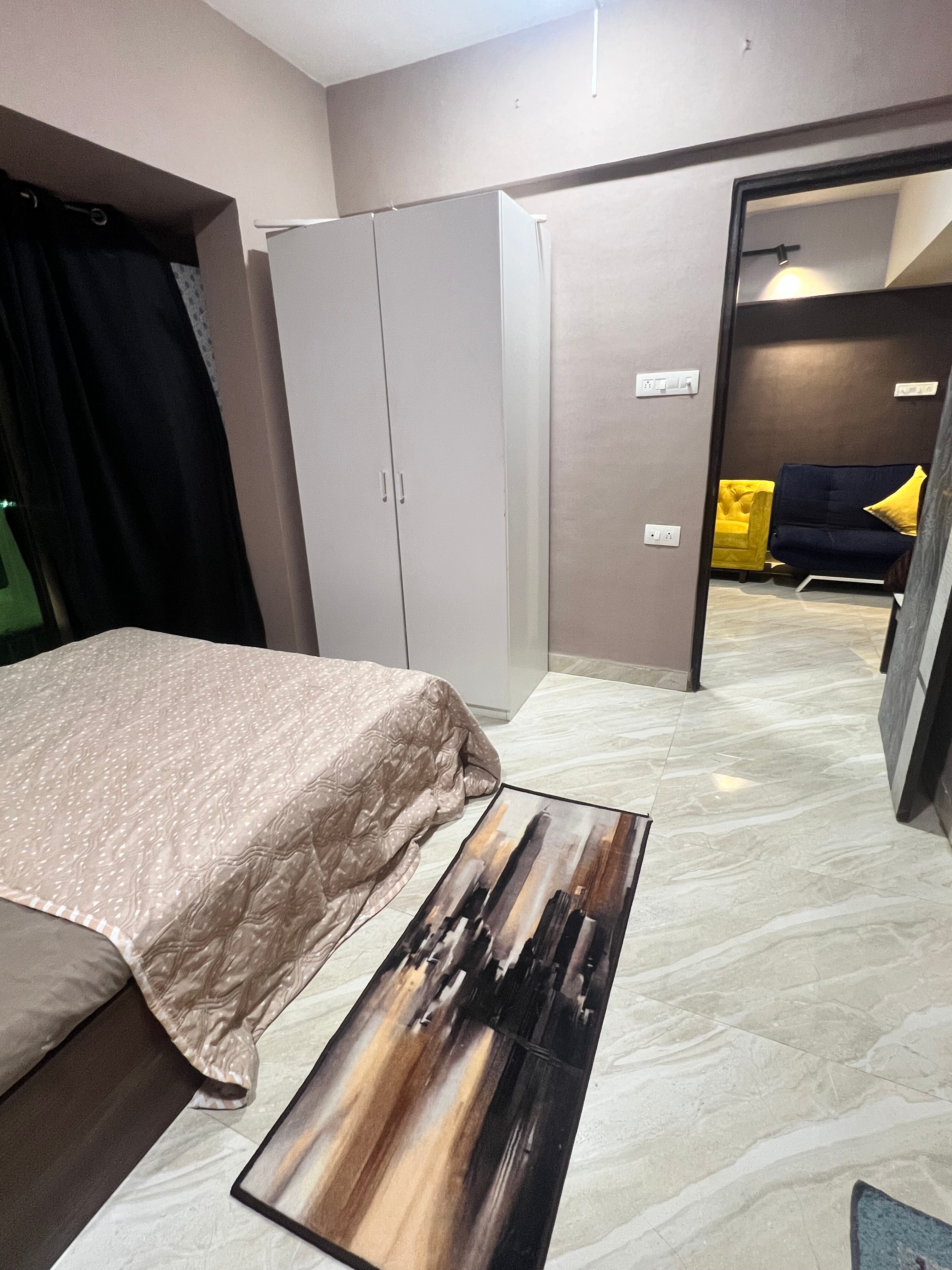 Hub 1bhk with Garden and Sea View - Tap to explore photos