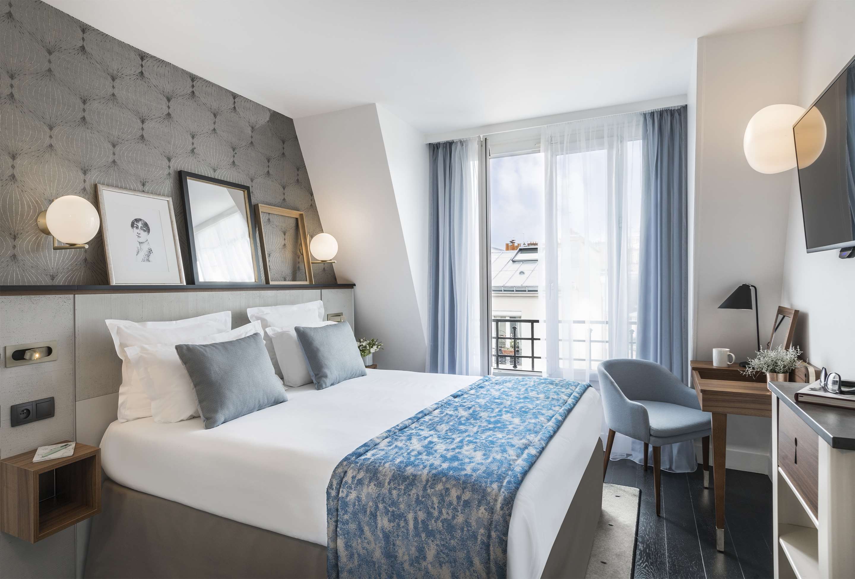 Best Western Plus La Demeure - Tap to explore photos