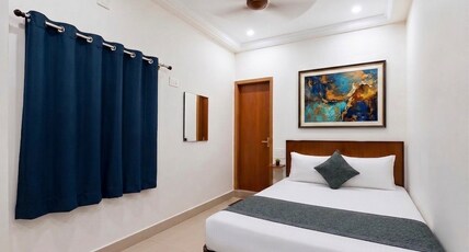 SRI GIRI FORTUNE, Guntur Room Type - Premium Room (AC)