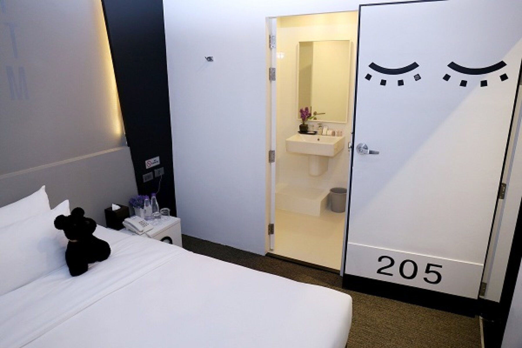 Sleep Box by Miracle (Booked on Hourly Basis) - Tap to explore photos